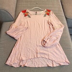 Umgee Floral Boho Festive Pastel Pink Cottage Balloon Sleeve Tunic Size Small